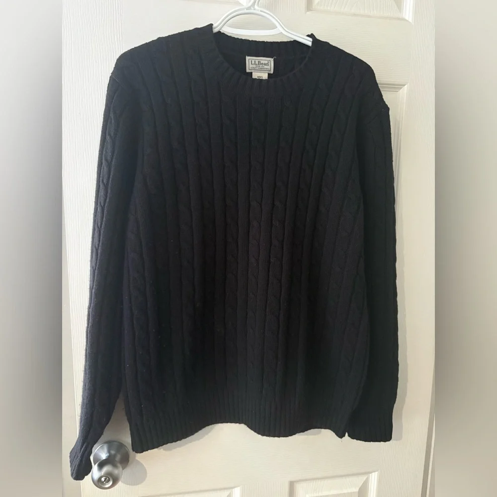 L.L. Bean vintage mens black cable knit sweater wool size medium - Picture 2 of 7